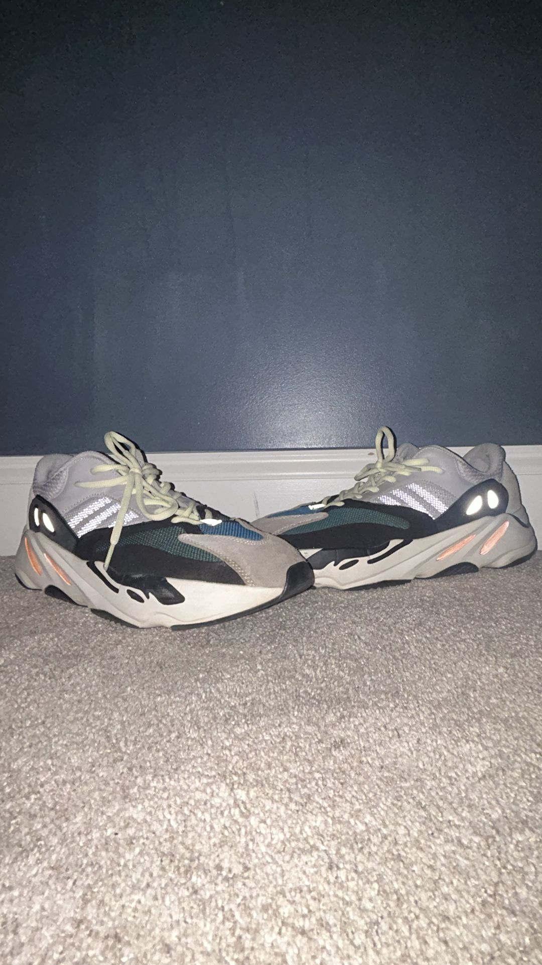 Yeezy Boost 700 Wave Runner – Size 11