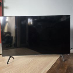 SAMSUNG SMART TV 4K Crystal UHD (3840 x 2160) 