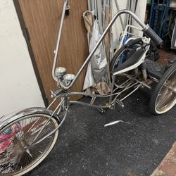 Three wheel Low rider bicycle 
