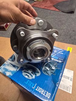 Pair of 2 Front Wheel Hub Bearing Assembly For 2005-2019 Toyota Tacoma