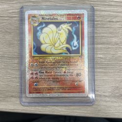 Ninetails reverse Holo 17/110