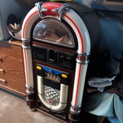 Vintage Style Juke Box