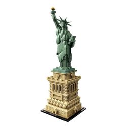 LEGO Architecture Statue of Liberty 21042 Model Building Set - Collectible New York City Souvenir, Creative Home Décor or Office Centerpiece, Great Gi
