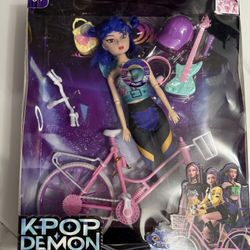 K POP Demon Hunters - Singing Doll w/ bicycle & Accessories 