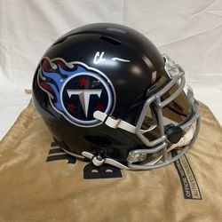 Chris Johnson Autographed Tennessee Titans Helmet Certification Beckett #2w875187 W/Bag 