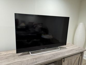 40” Sony Smart TV