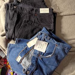 A B E R C R O M B I E & Finch Women's Jeans Two Pairs 36/22 Regular$15ach C Descriptions
