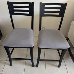 2 Bar stools chairs