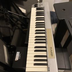 Mbox USB Piano 