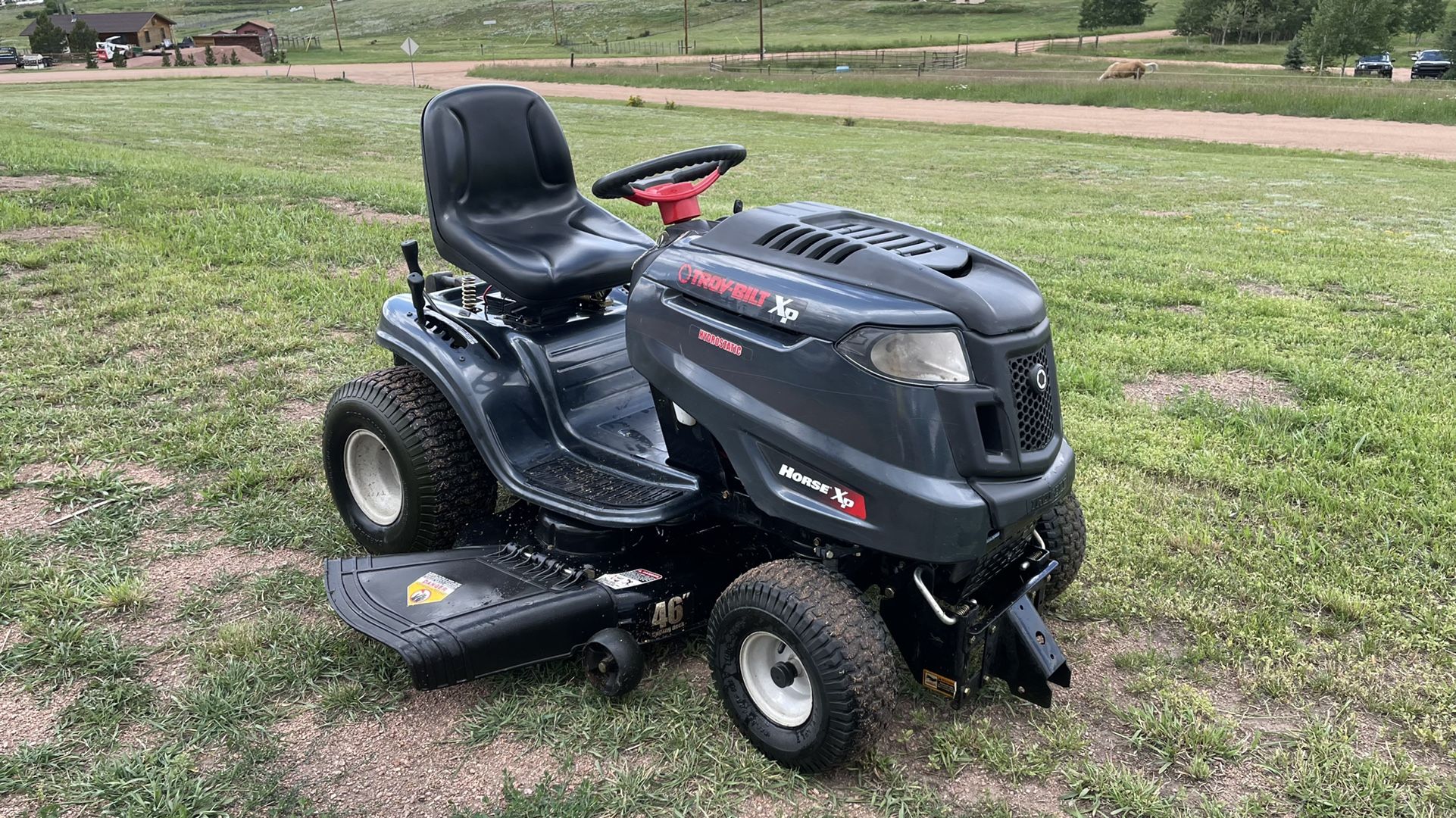Troy Bilt Horse XP tractor lawnmower with snow pusher