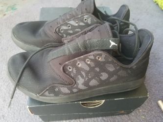 Jordan eclipse size 5y