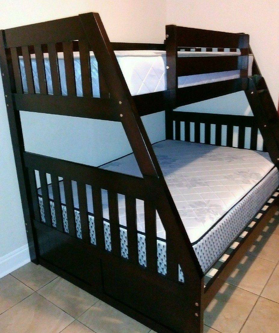 NEW BEAUTIFUL BUNK BED WITH MATTRESSES