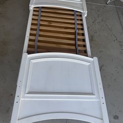 🛏️ Twin Bed Frame + Mattress Set (White) – Ready to Use