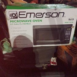 Emerson~~Microwave 
