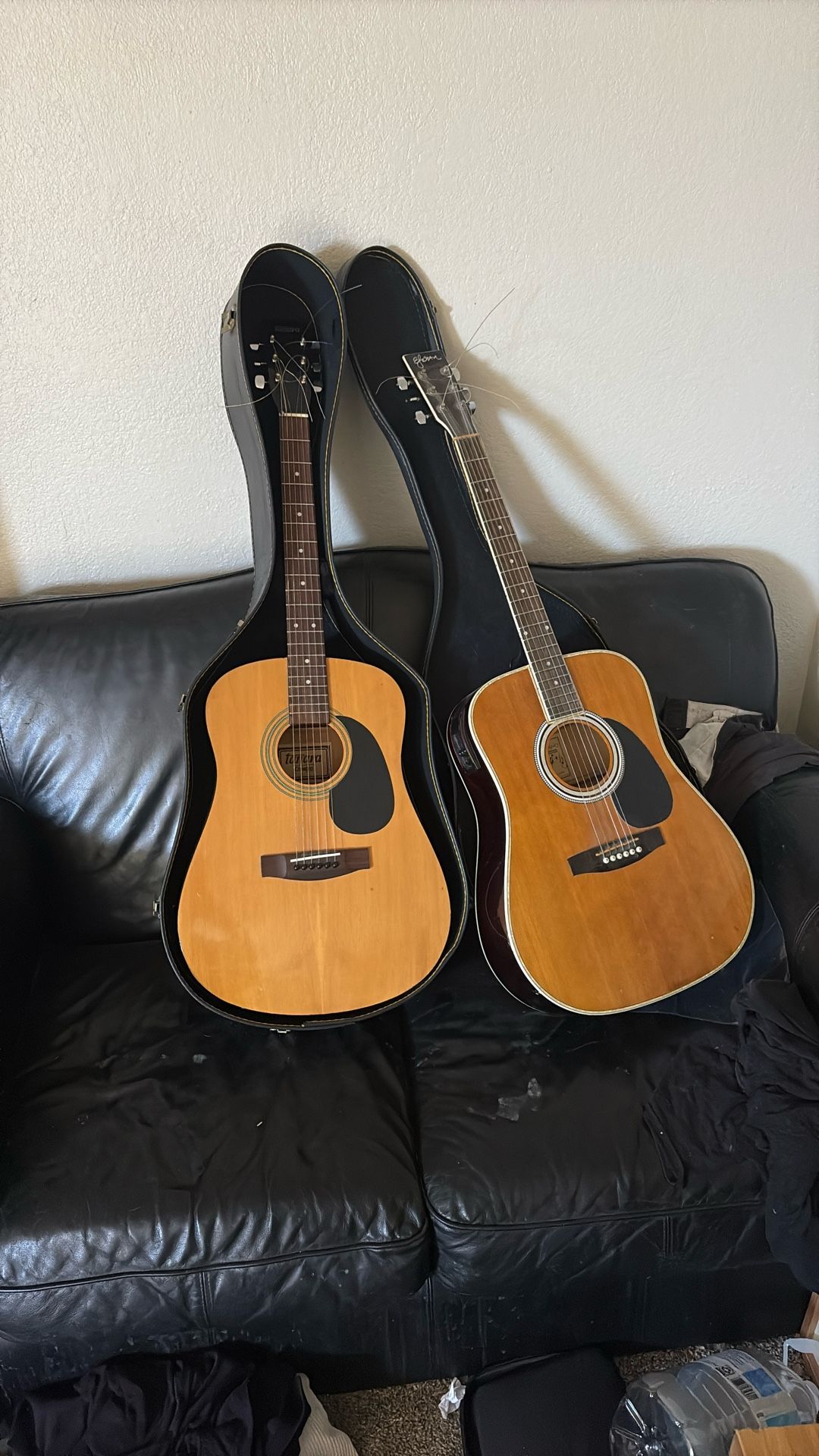2 Acoustic Guitars