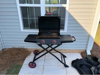 Flattop foldable grill with cover