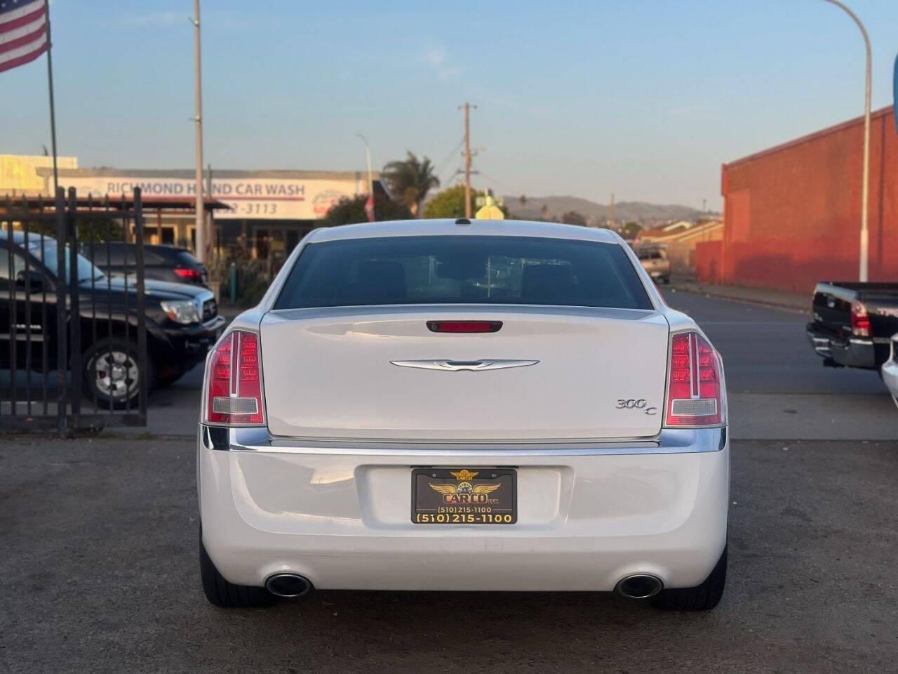 2013 Chrysler 300C