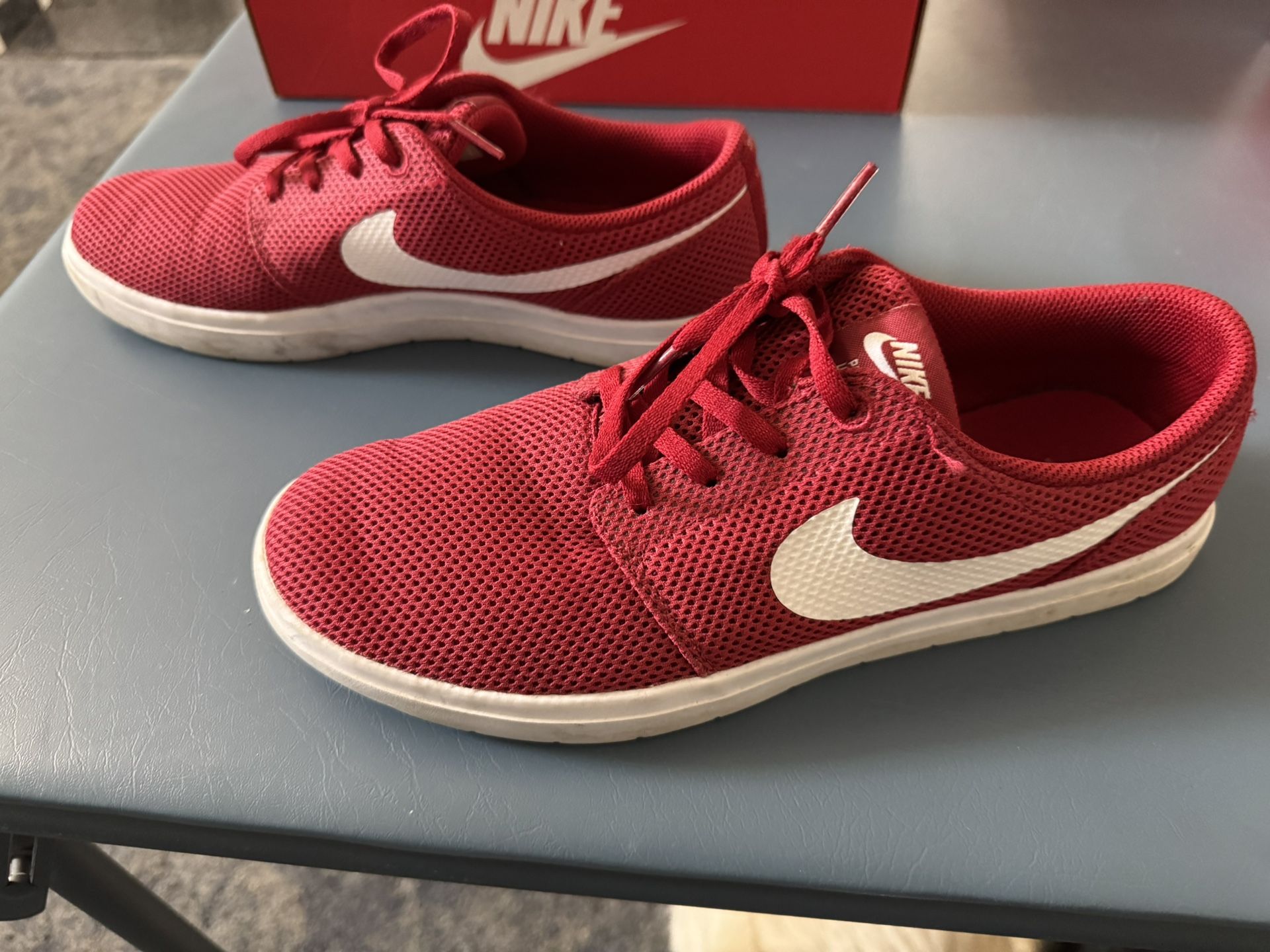 Red Nike Portmore Ultralight Mens Shoes