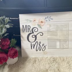 Mr & Mrs Whitewashed Wedding Sign 18 x 21.5 inches With 8x10 Picture Frame 