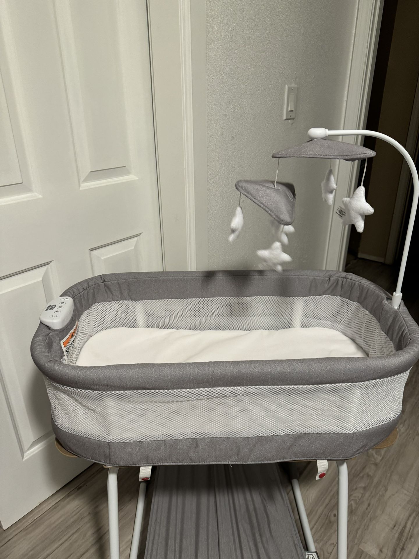 Baby bassinet 