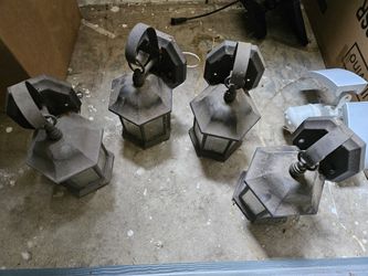 4 outdoor wall light fixture and 1 garage motion sensor light