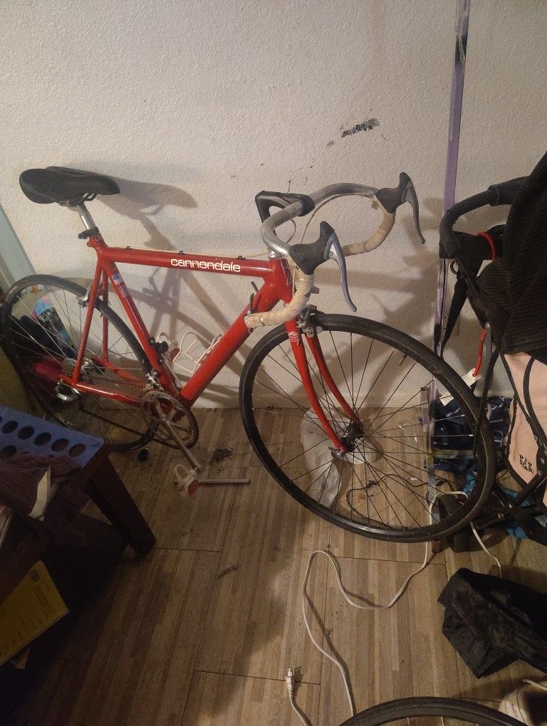 Cannondale SR800 3.0 Criterium Series Aluminum 