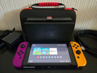 Nintendo Switch Lot with 1 game
