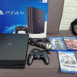 PS4 2 Controllers And 6 Games 