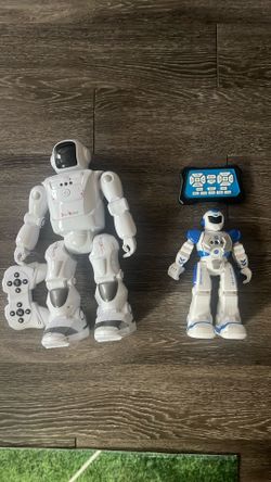 Remote Control Toy Robot Lot – Large Devo Robot & Smart Robot with Controllers