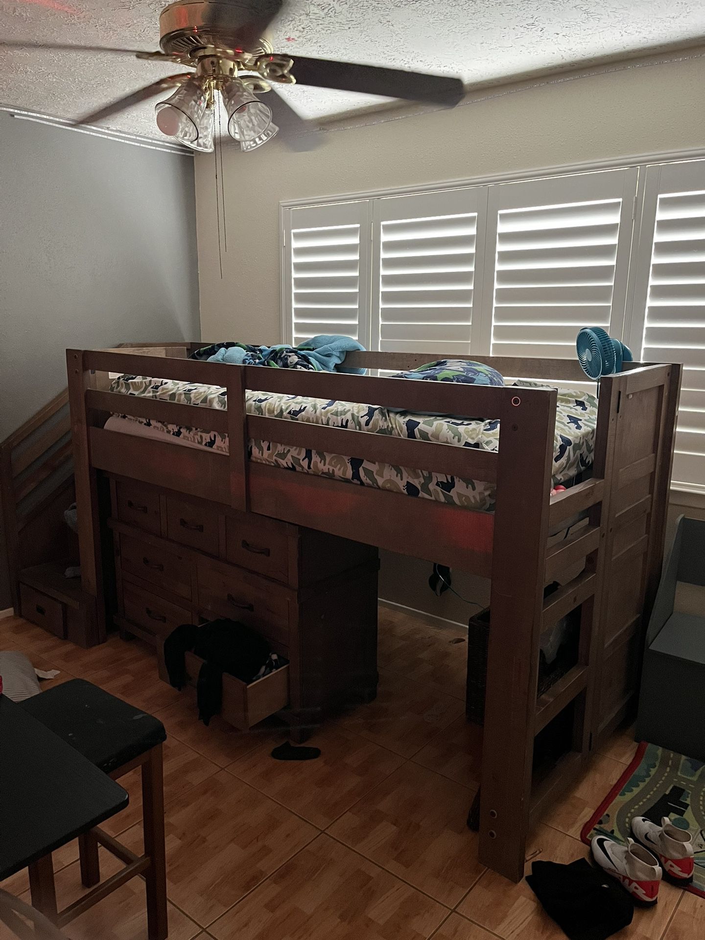 Twin Size Wooden Bed
