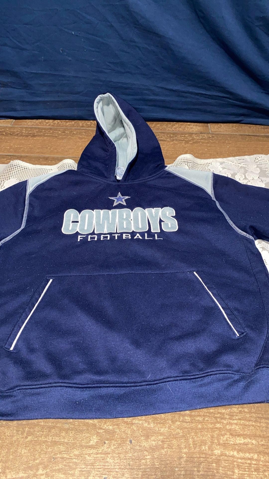 Teen Boy Or Girl  Dallas  Cowboy Hoodie Jacket 