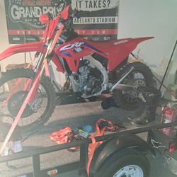 Two thousand twenty four honda c r two fifty