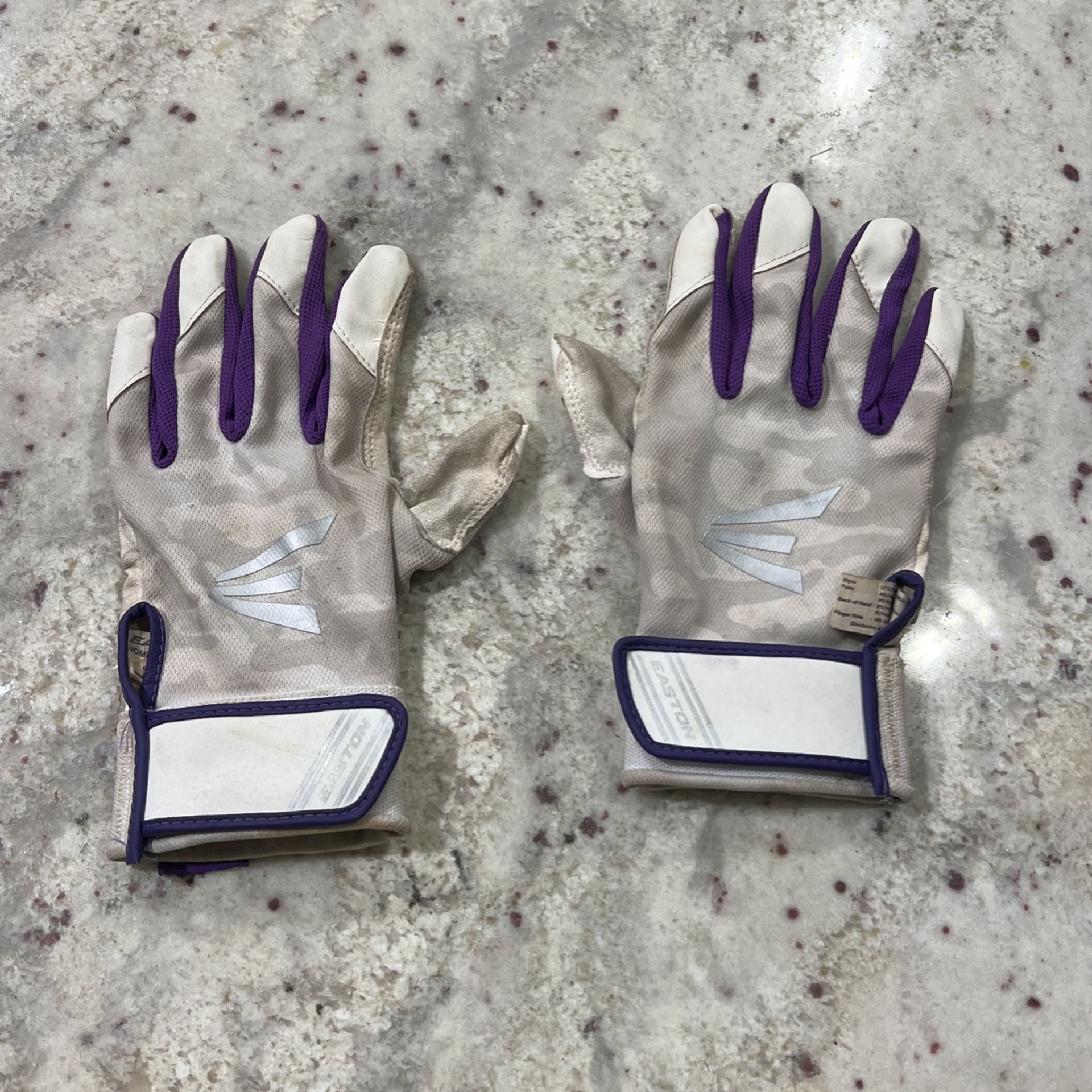 Easton softball batting gloves
