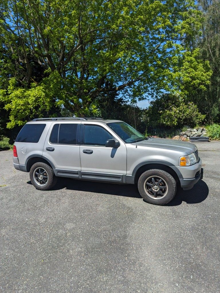 2003 Ford Explorer