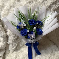 royal blue flower bouquet 