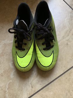 Tennis shoes for kids