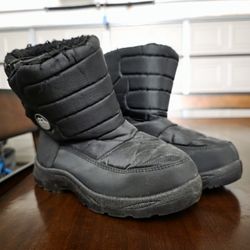 Boys Snow Boots Size 4