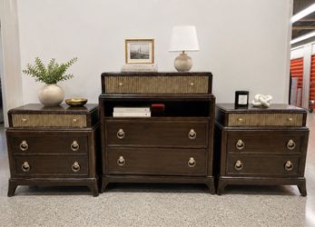 (DELIVERY IS AVAILABLE ) Beautiful 3-Piece Bedroom Set