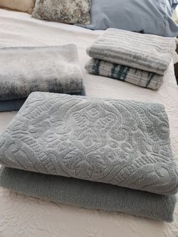 Large bath towels