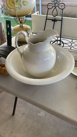 Washing Pan And Pitcher 