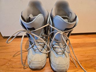 Burton Ruler womens snowboard boots US 9