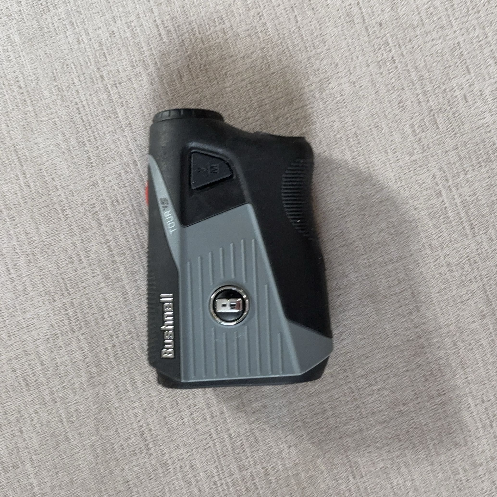 Bushnell Golf Range Finder Device tour v5