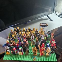 Lego Minfigures And Accessories!