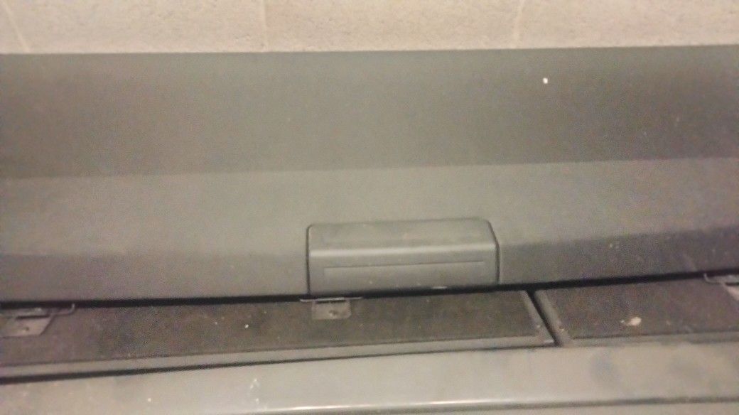 Land Rover Parcel Tray With Flap