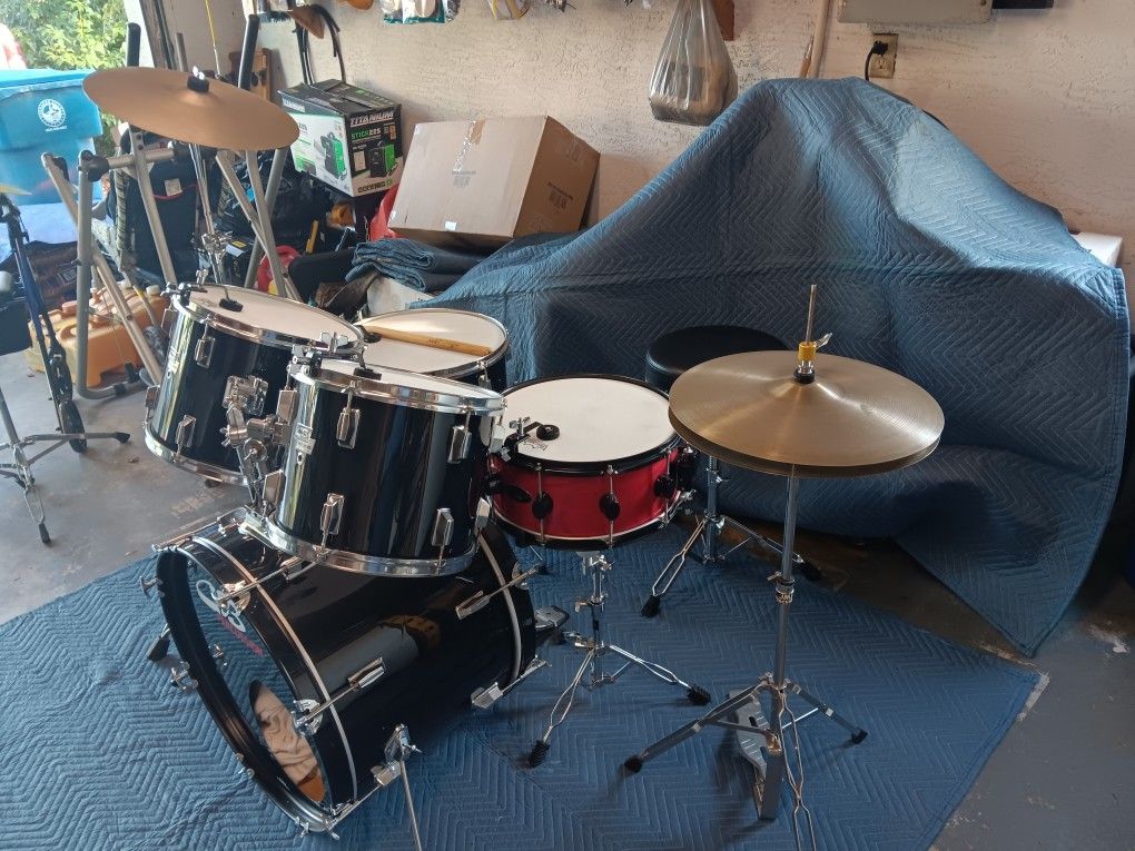 5 Piece Drum Set