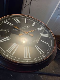 RELOJ DE PARED. 32