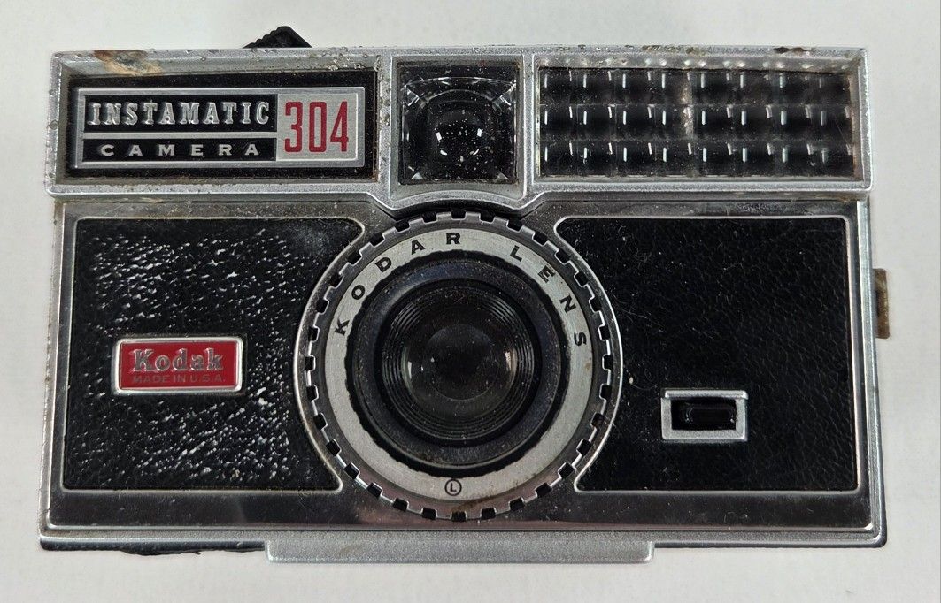 Kodak Vintage Camera Instamatic 304 Point And Shoot 1960s Made In USA Kodar Lens