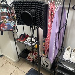 Microphone Stand With Isolation Shield.