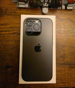 iPhone 16 Pro Unlocked Black Titanium