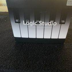 Apple Logic Studio Pro 8 Complete Box & Materials
